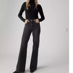 Levis jeans women's 32x32 Ribcage Bell Super High Rise Flare Washed Black NWT
